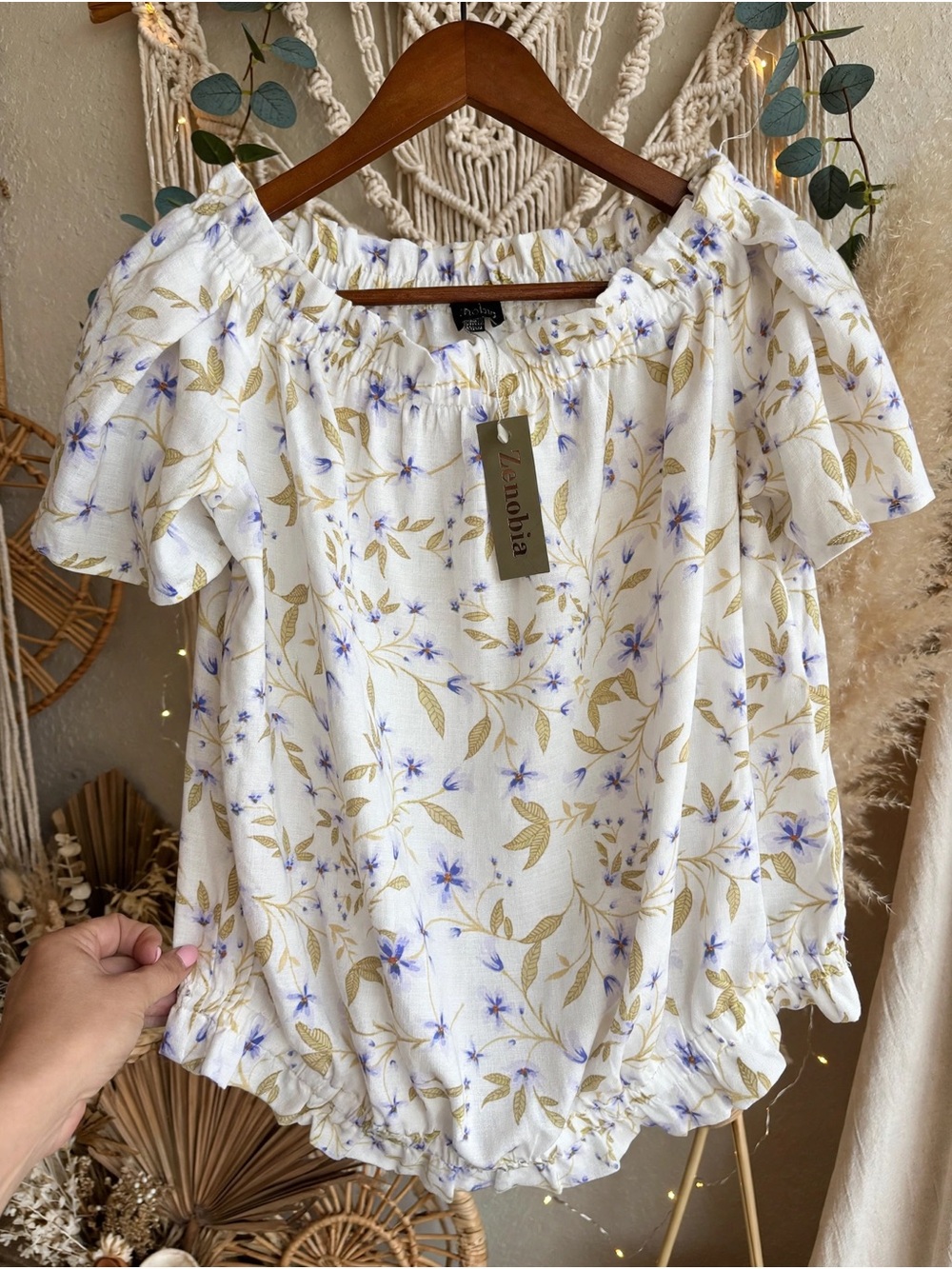 Zenobia XL NWT White Floral Off-Shoulder Women's Top